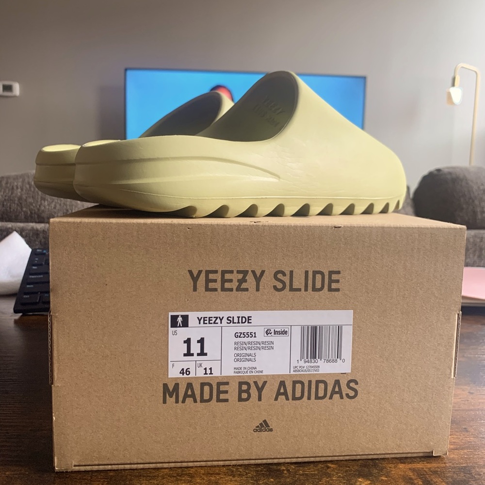 adidas YEEZY Slide RESIN sz. 11